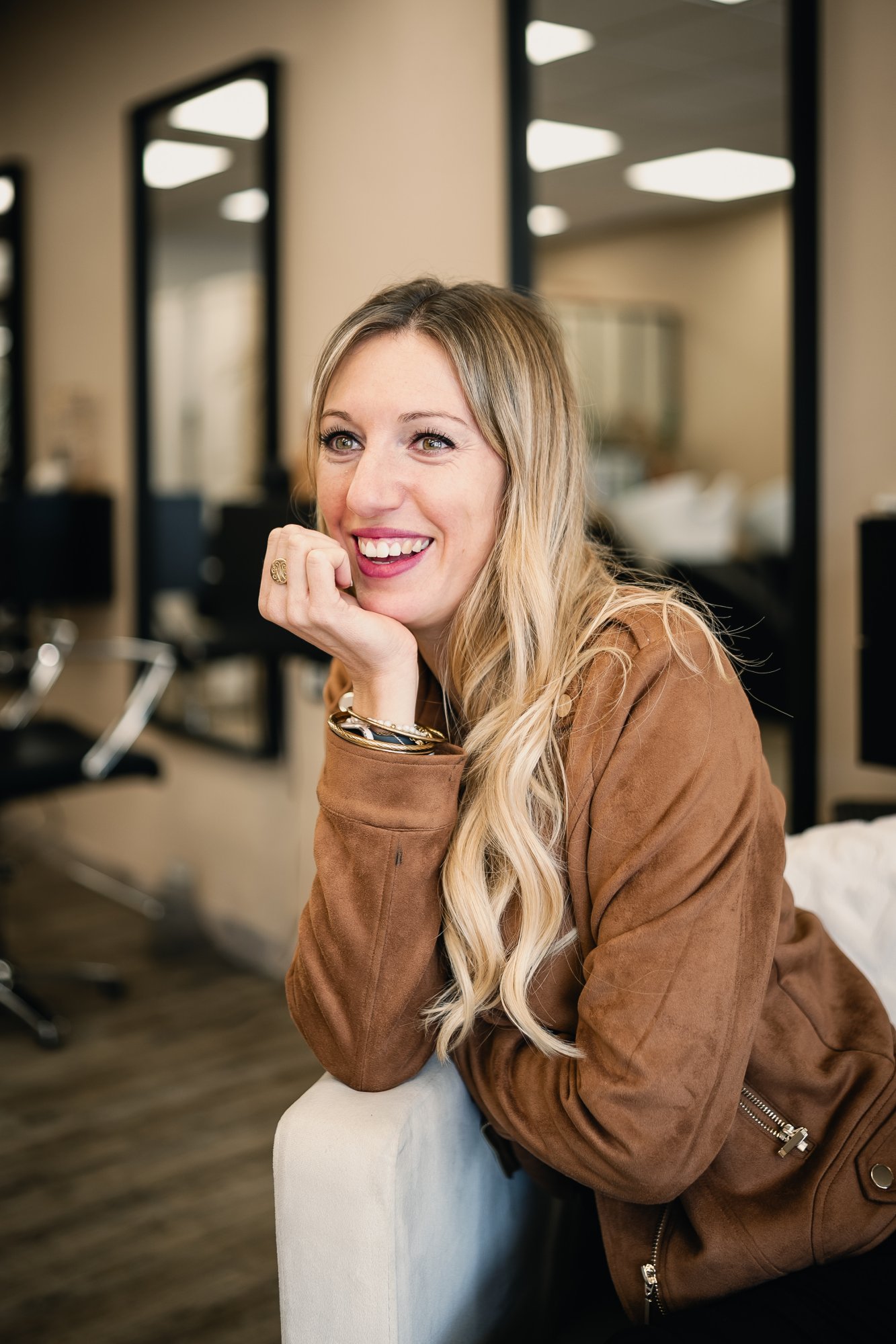 Valentine Mathieu, maître coloriste et ambassadrice Wella à Montussan près de Bordeaux