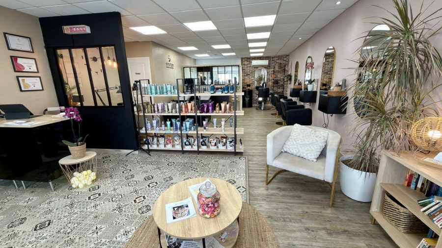 Le salon de Valentine Mathieu à Montussan